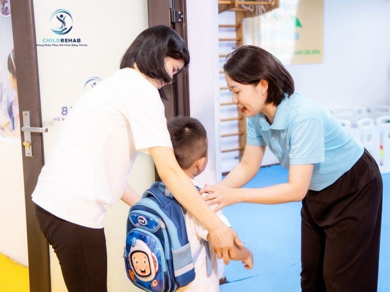 Hành Trình Của Một Phụ Huynh Khi Đồng Hành Cùng Con Tại ChildRehab Láng 2026