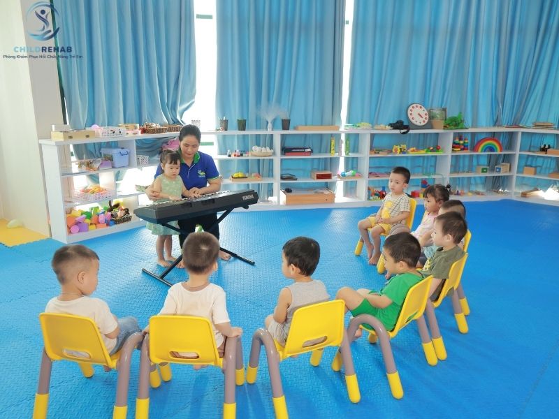 Trị Liệu Nhóm Cho Trẻ Chuẩn Bị Vào Lớp 1 2026 | ChildRehab
