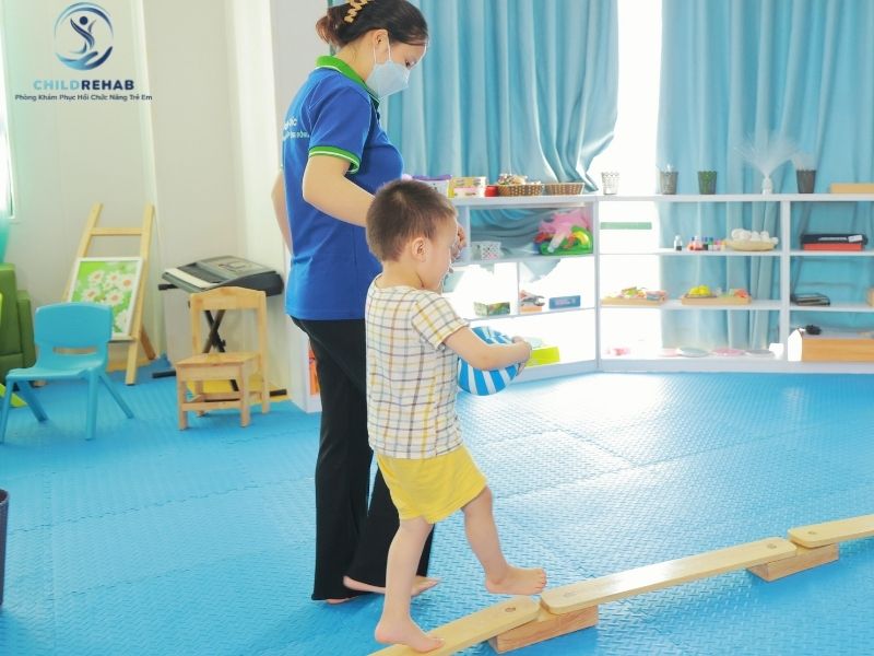 Can Thiệp Trẻ Tự Kỷ Tại Hà Nội 2026 | ChildRehab Láng