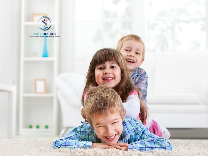 Có Nên Ép Trẻ Đặc Biệt Theo Kịp Các Bạn? 2026 | ChildRehab