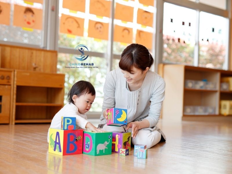 Có Nên Nghỉ Việc Để Chăm Con Đặc Biệt Không? 2026 | ChildRehab