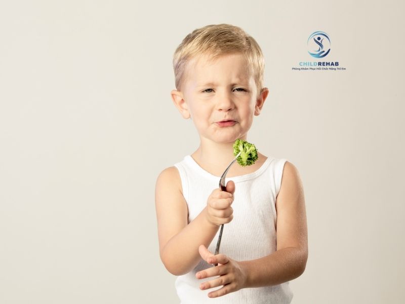 Tìm hiểu mối liên hệ giữa dinh dưỡng và phát triển ngôn ngữ ở trẻ.