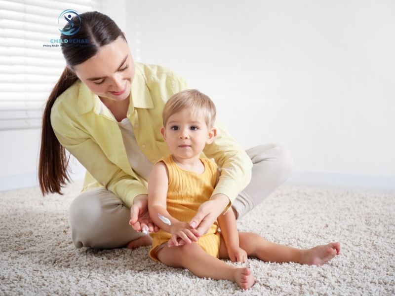 Can thiệp sớm giúp trẻ tăng cơ hội hòa nhập và phát triển cảm xúc tích cực.