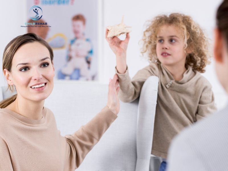 Danh sách dấu hiệu giúp phụ huynh tự đánh giá ban đầu tình trạng của trẻ.