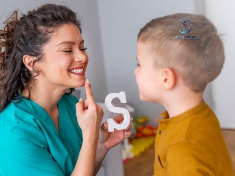 Tìm hiểu chi phí can thiệp chậm nói và các yếu tố ảnh hưởng đến mức giá.