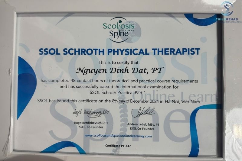 chung chi schroth physical therapist dieu tri veo cot song nguyen dinh dat childrehab