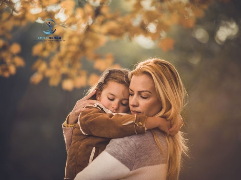 Chỉ khi thật sự đi cùng con mỗi ngày, cha mẹ mới nhận ra nhiều điều mà trước đó rất khó nhìn thấy.