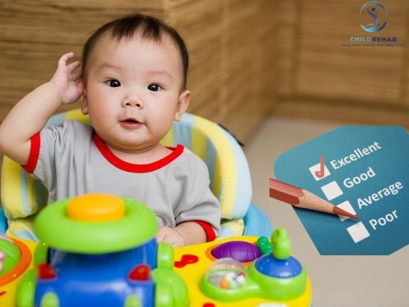 Đánh giá vận động, nhận thức và giao tiếp cho trẻ 6–12 tháng.