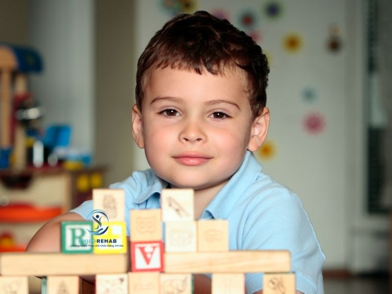 Lợi ích khi kết hợp phát triển cảm xúc và giao tiếp.