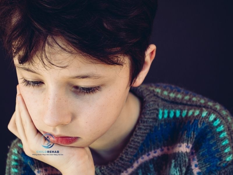 Các quan niệm sai khiến phụ huynh lo lắng hoặc trì hoãn việc can thiệp cho trẻ.