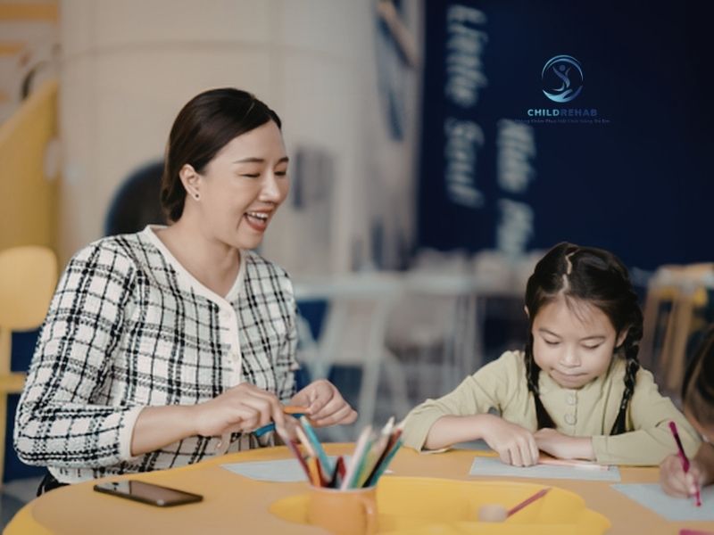 Có những giai đoạn gia đình không nên tự xoay xở quá lâu mà nên tìm đến hỗ trợ chuyên môn đúng lúc.