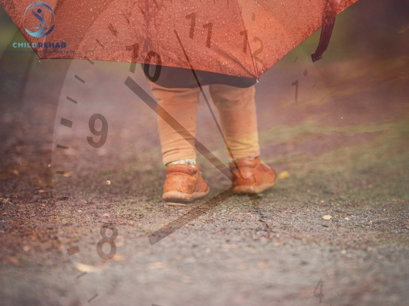 Không phải mọi trường hợp chân lệch trục đều đáng lo, nhưng có những dấu hiệu phụ huynh không nên bỏ qua.