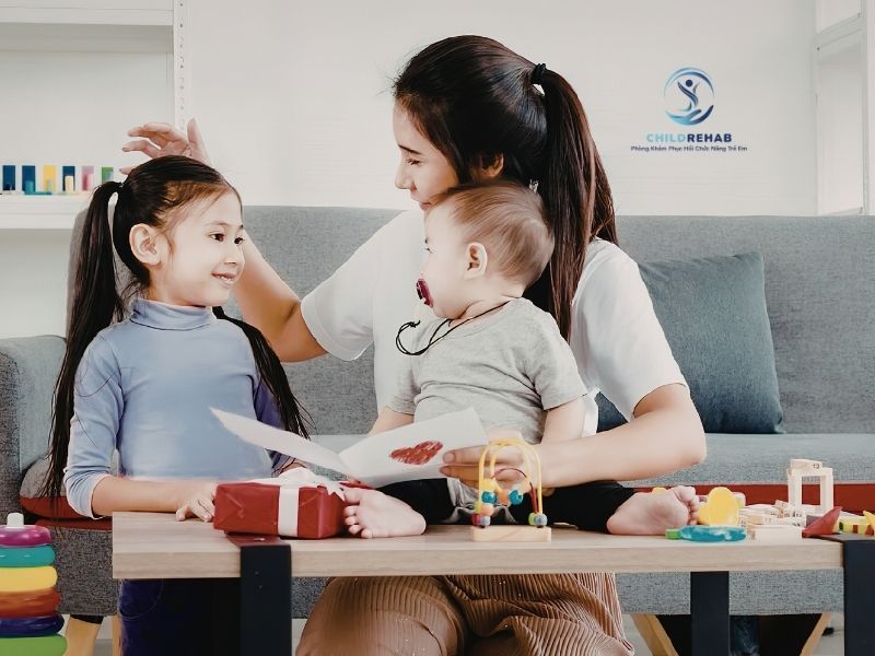 Chơi cùng trẻ đặc biệt không chỉ là giải trí mà còn là cơ hội để tăng kết nối và hỗ trợ phát triển.