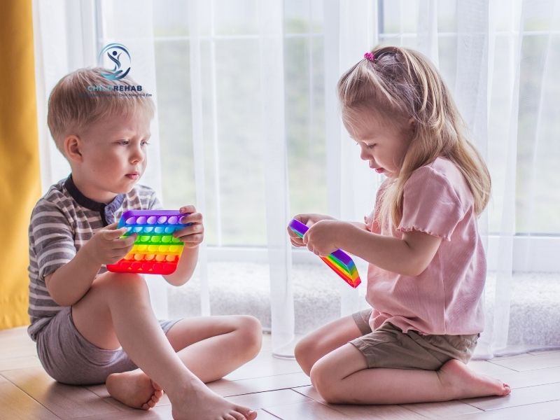 Giải thích liệu pháp ABA là gì.