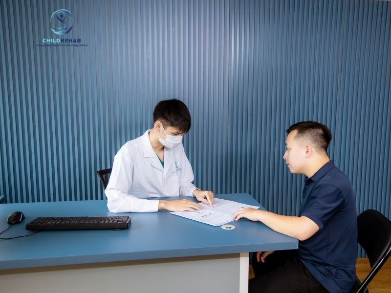 Những lo lắng phổ biến của phụ huynh Nam Định khi cho trẻ đi can thiệp và cách giải quyết.