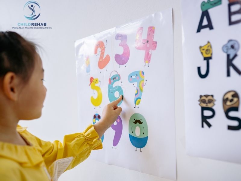 Hiểu rõ các mốc phát triển ngôn ngữ 